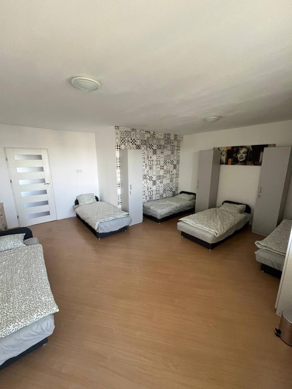 Hostel „U Sashka” Varšava Exteriér fotografie